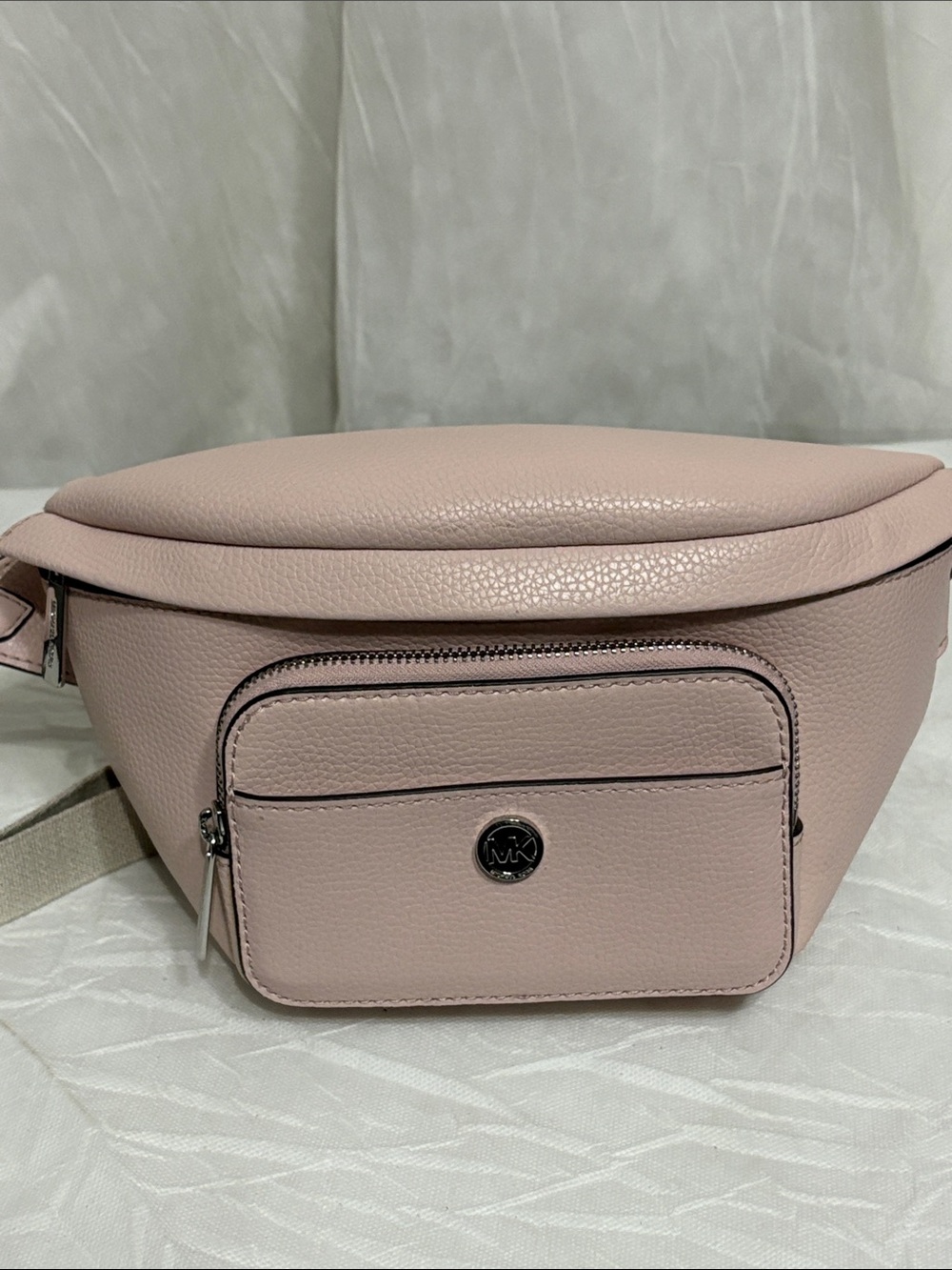Michael Kors Maisie Pebble Leather Sling Pack